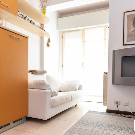 Casa Liviya - Appartamento Con Vista Lago Madonna Del Sasso Exterior foto