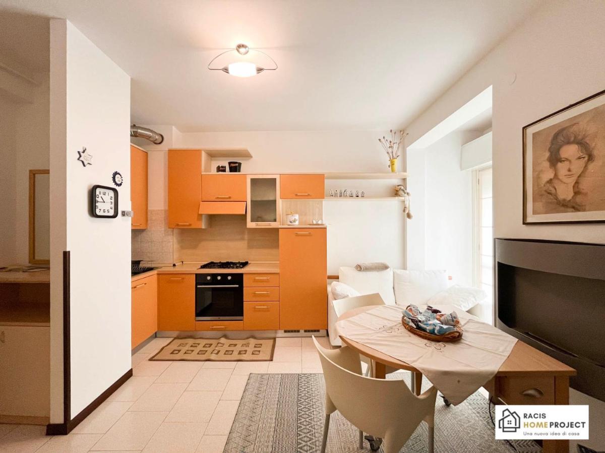 Casa Liviya - Appartamento Con Vista Lago Madonna Del Sasso Exterior foto